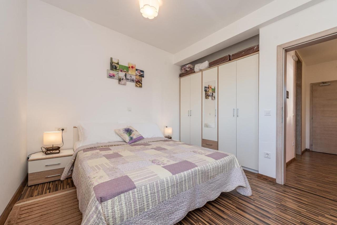 Antonio Apartments Sukošan Buitenkant foto