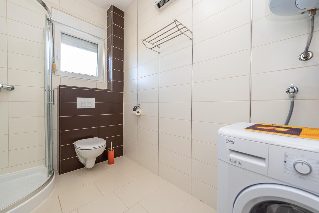 Antonio Apartments Sukošan Buitenkant foto