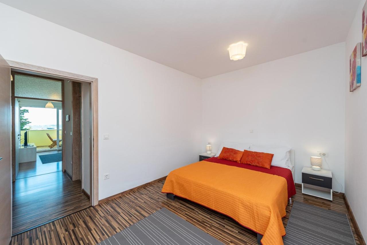 Antonio Apartments Sukošan Buitenkant foto